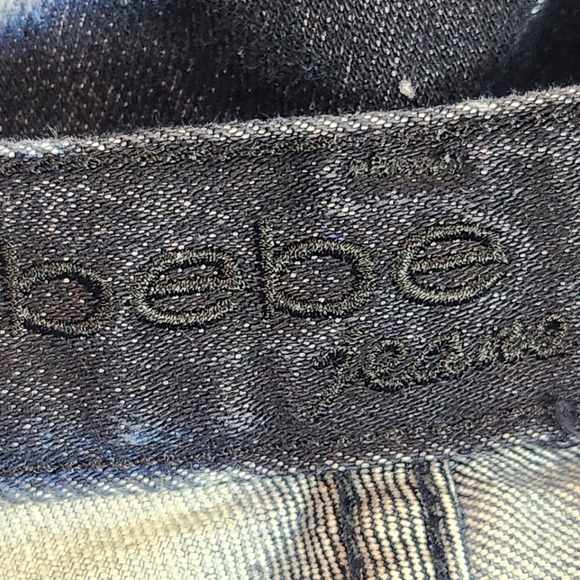 bebe jeans Phantom Wash Jean Shorts - Picture 10 of 10